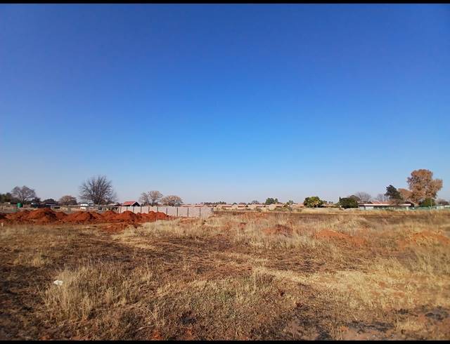 992M² VACANT LAND FOR SALE IN KOOKRUS